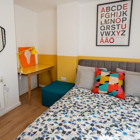 Pass The Keys Modern Stylish Apartment With Parking Bournemouth Exteriör bild