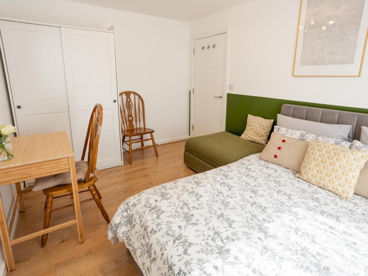 Pass The Keys Modern Stylish Apartment With Parking Bournemouth Exteriör bild
